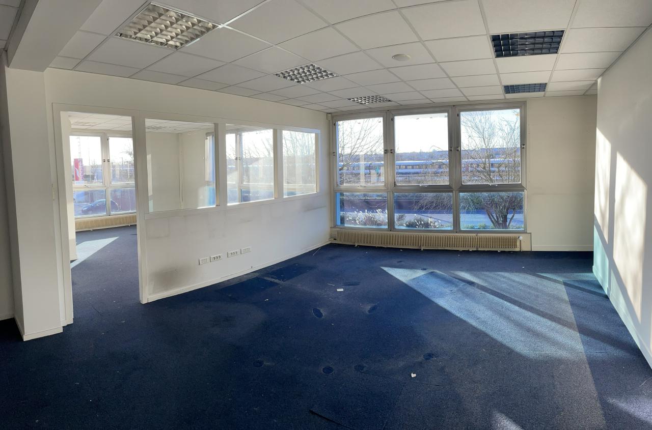Local d'activité Sotteville-lès-Rouen 600m² Location local d'activité Sotteville-lès-Rouen Seine-Maritime OLACT2112620 3
